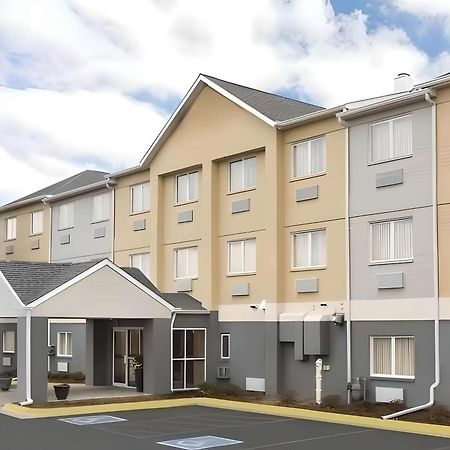 Dubuque Inn & Suites Esterno foto