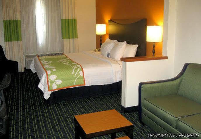 Dubuque Inn & Suites Esterno foto